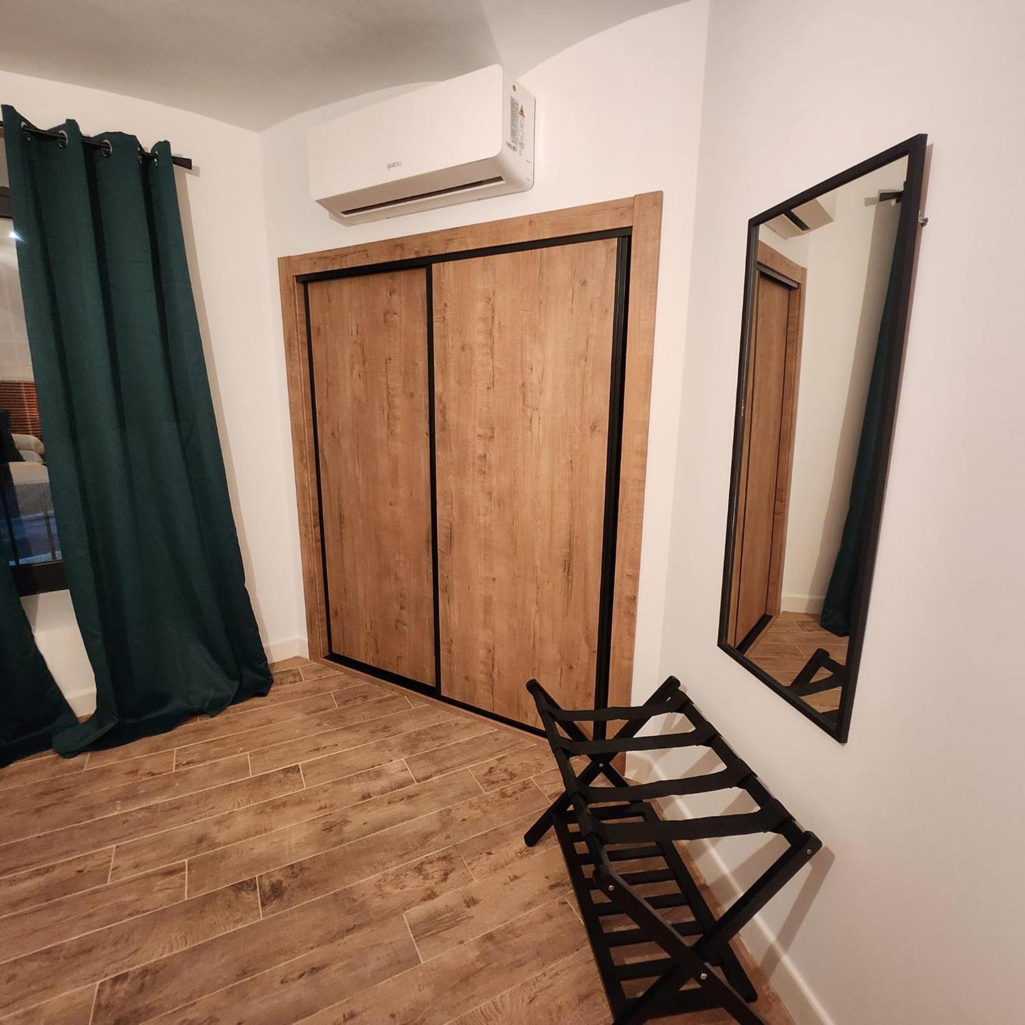 Bailen 3 Apartman Caces Kültér fotó